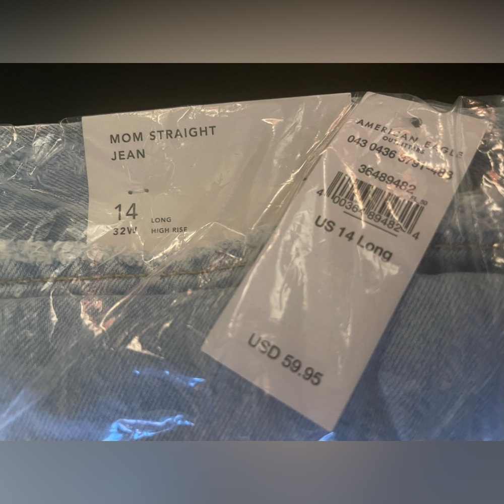 🖤 NWT American Eagle Mom Straight Jean - Picture 8 of 8